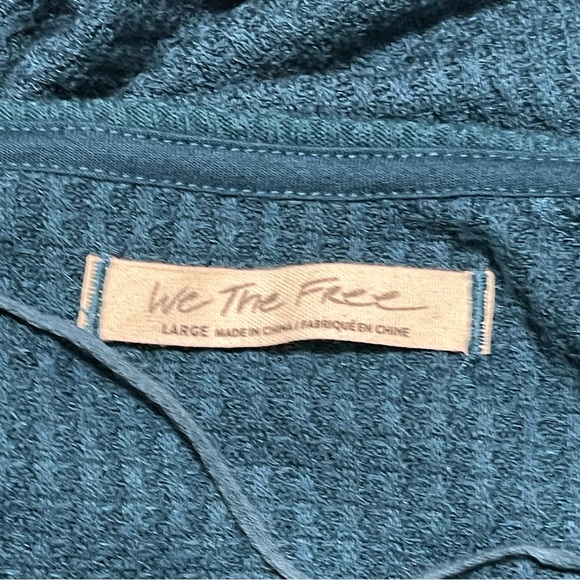 Free People Santa Clara thermal waffle teal wide neck sweater top L - Picture 8 of 9